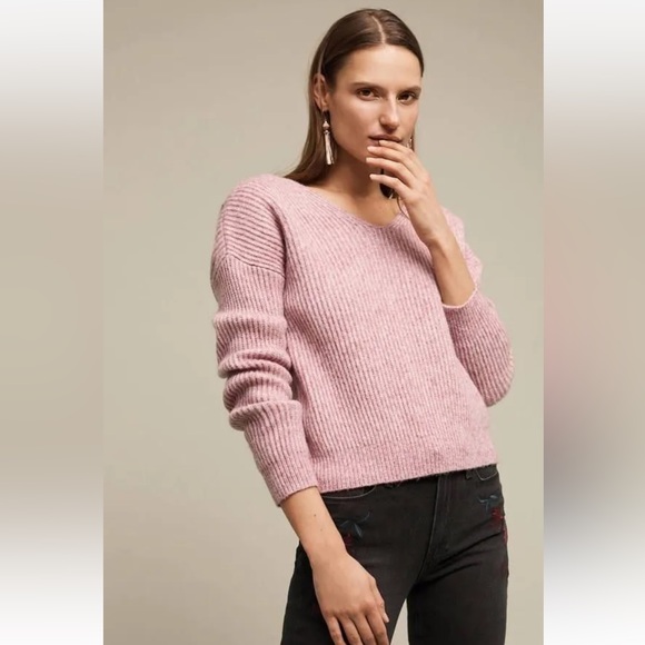 Anthropologie Angel Of the North Cropped Sweater Purple Twist Back Wool M NWOT - Picture 3 of 10